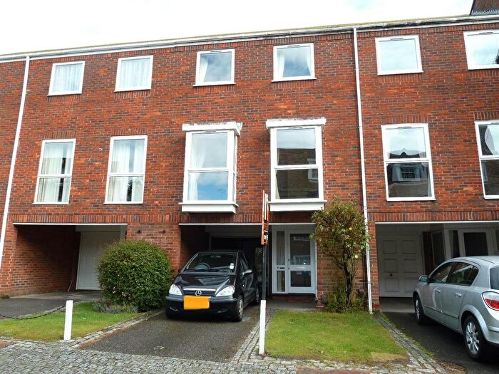 3 Bedroom Terraced House To Rent In New Street, Poole, BH15