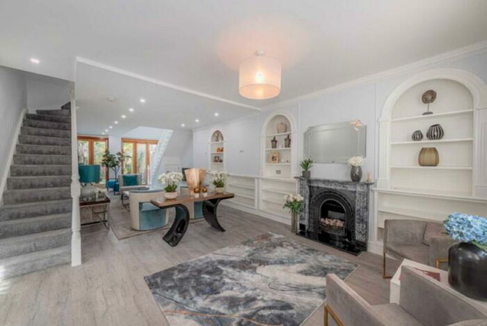 4 Bedroom House To Rent In Ordnance Hill, St John's Wood, London, NW8