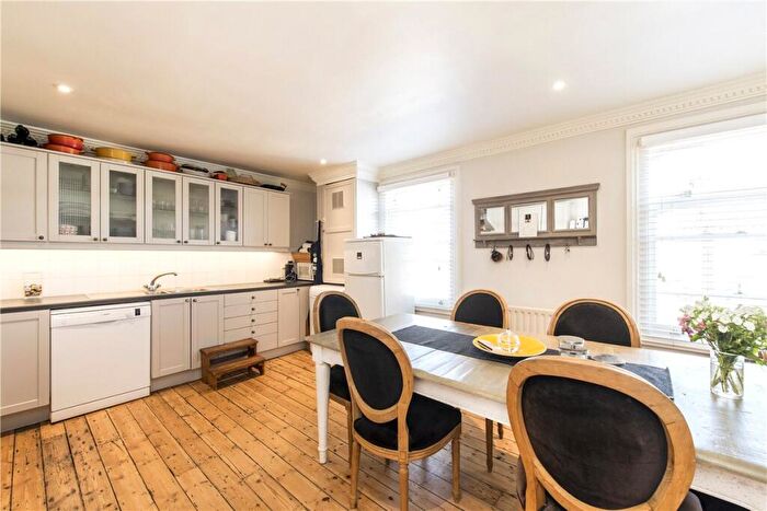 3 Bedroom Maisonette To Rent In Almeric Road, London, SW11