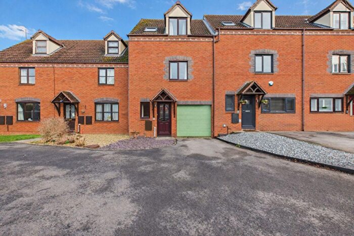 3 Bedroom Terraced House For Sale In Mowbray Avenue, Tewkesbury, GL20