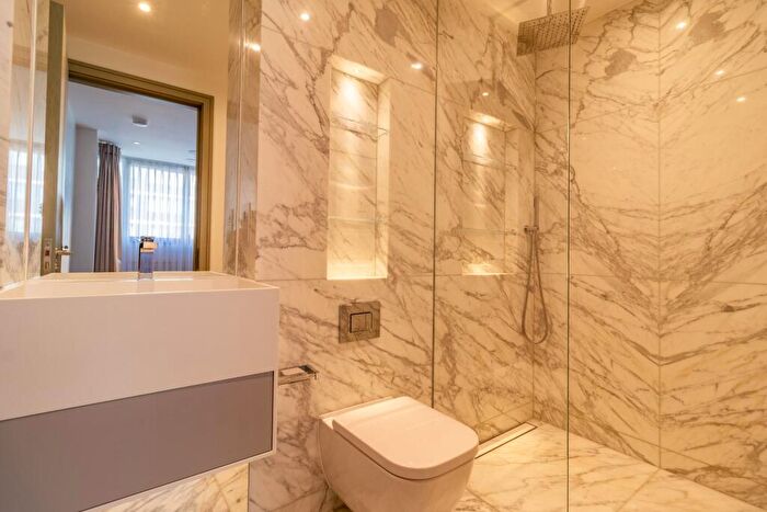 2 Bedroom Flat To Rent In Lodge Road, St John's Wood, London, NW8