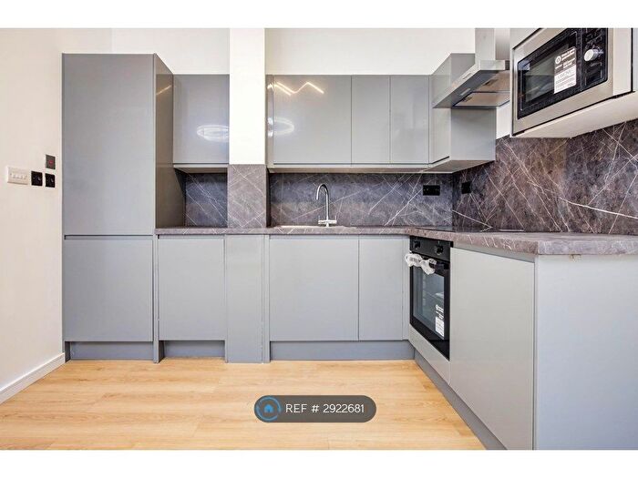 2 Bedroom Flat To Rent In Radio House, Chelmsford, CM1