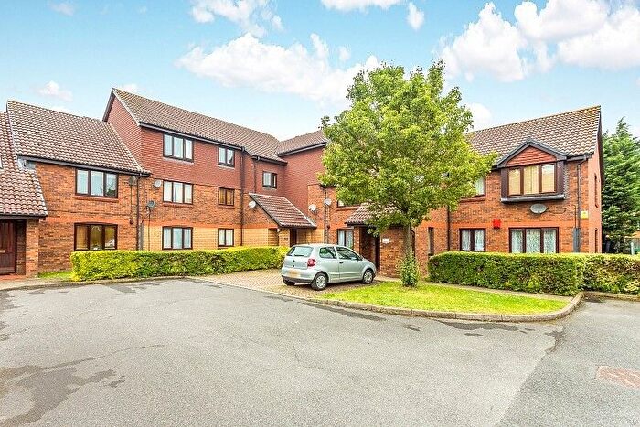 2 Bedroom Flat For Sale In Wimbledon, London, SW19