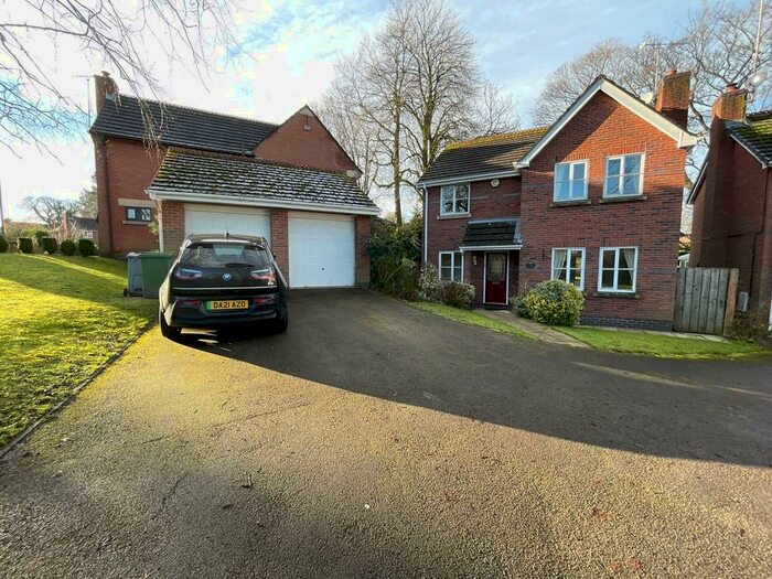 4 Bedroom Detached House To Rent In Fern Lea Drive, Macclesfield, SK11