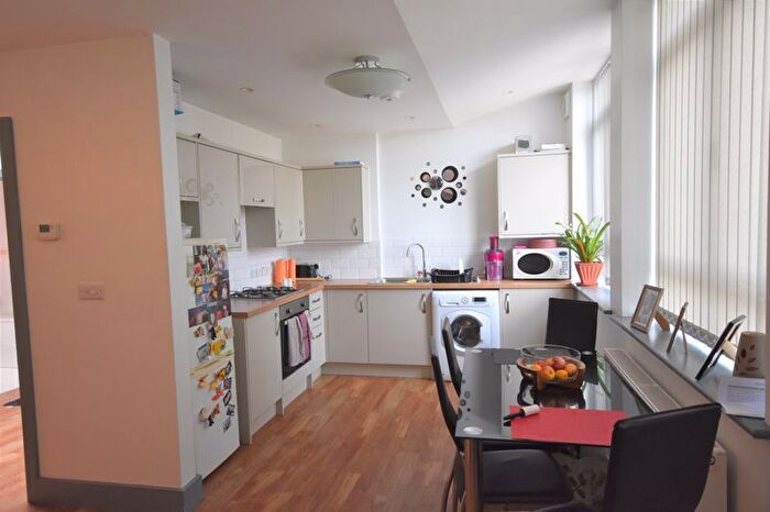 1 Bedroom Flat To Rent In South Street, City Centre, Exeter, EX1