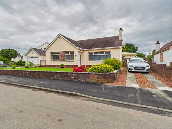 4 Bedroom Country House For Sale In Laburnum Crescent, Wishaw, ML2