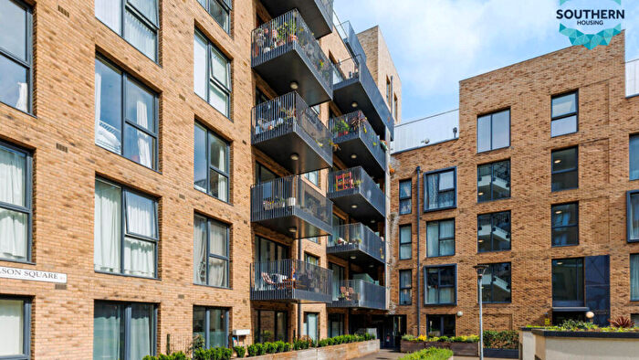 3 Bedroom Flat For Sale In Nicholson Square, London, E3