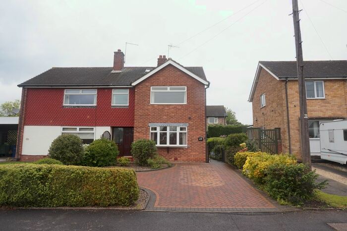 3 Bedroom Semi-Detached House To Rent In Cleveland Way, Loundsley Green, Chesterfield, S40