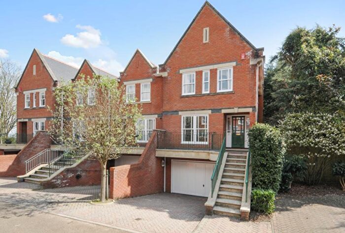4 Bedroom Town House To Rent In Chapel Square, Virginia Park, Virginia Water, Surrey, GU25