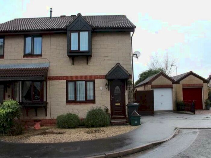 2 Bedroom House To Rent In Harvey Close, North Worle, Weston-super-Mare, BS22