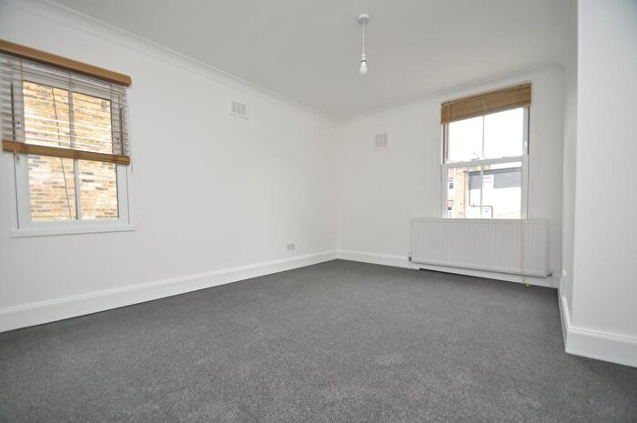 1 Bedroom Flat To Rent In Rectory Road, Stoke Newington, N16