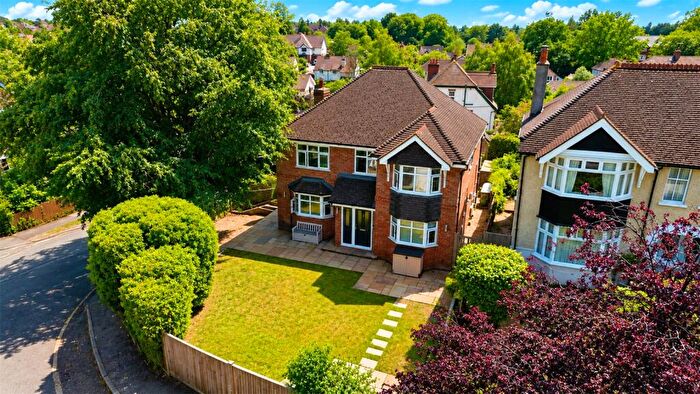 4 Bedroom Detached House For Sale In Carlisle Road, Tilehurst, Reading, Berkshire, RG31