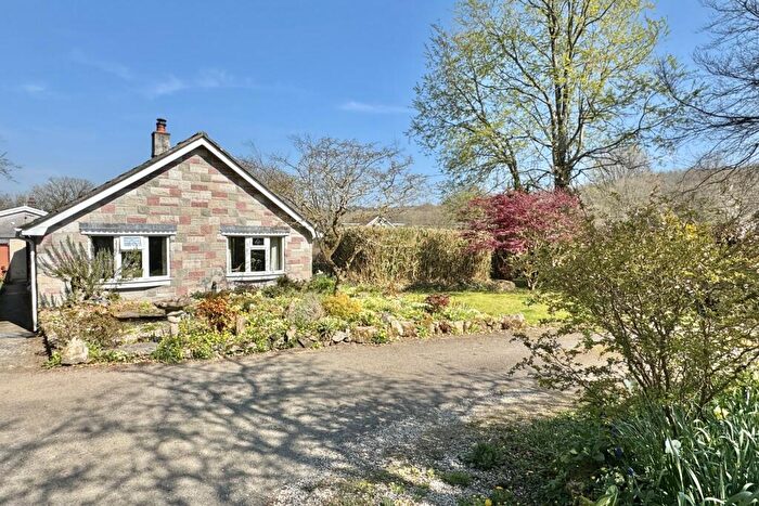 2 Bedroom Bungalow For Sale In Oaklea, Withielgoose Mills, PL30