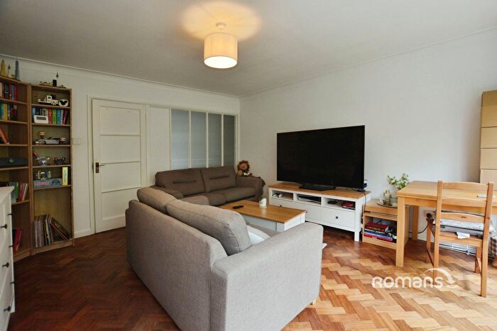 2 Bedroom Flat To Rent In The Alders, Alder Road, Denham, UB9