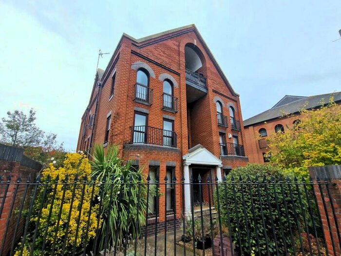 1 Bedroom Property To Rent In Marks Court, Southchurch Avenue, Southend-On-Sea, SS1