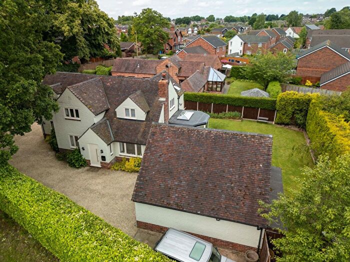 4 Bedroom Detached House For Sale In Sandy Lane, Codsall, Wolverhampton, WV8