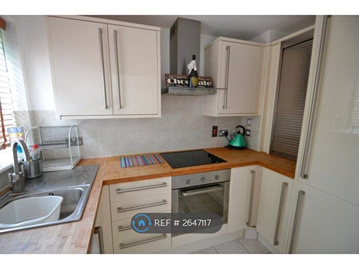 1 Bedroom Flat To Rent In Southlands Grove, Bickley, BR1