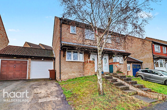 2 Bedroom Semi Detached House For Sale In Emily Road, Chatham, ME5