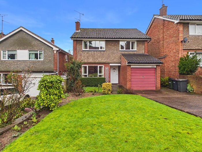 4 Bedroom Detached House For Sale In Gedling Road, Arnold, Nottingham, NG5