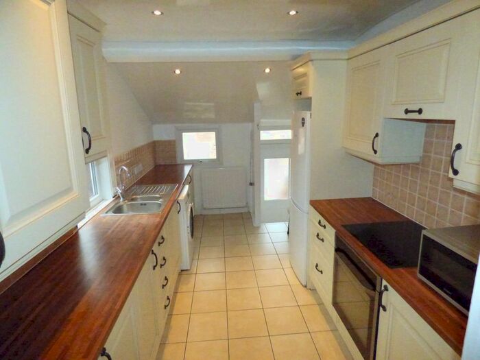 2 Bedroom Flat To Rent In Tosson Terrace, Heaton, Newcastle Upon Tyne NE6