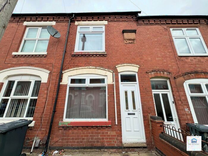 2 Bedroom Terraced House For Sale In Mount Avenue, Leicester, LE5