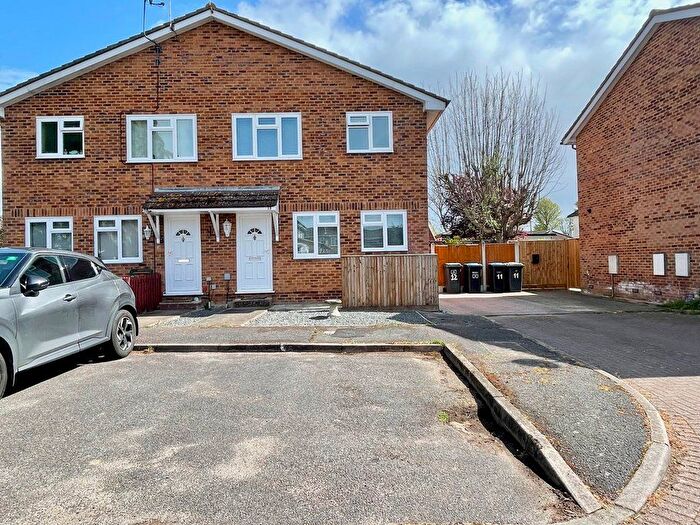 1 Bedroom End Of Terrace House To Rent In Alton Court Aymer Drive, Staines, Middlesex, Middlesex, TW18