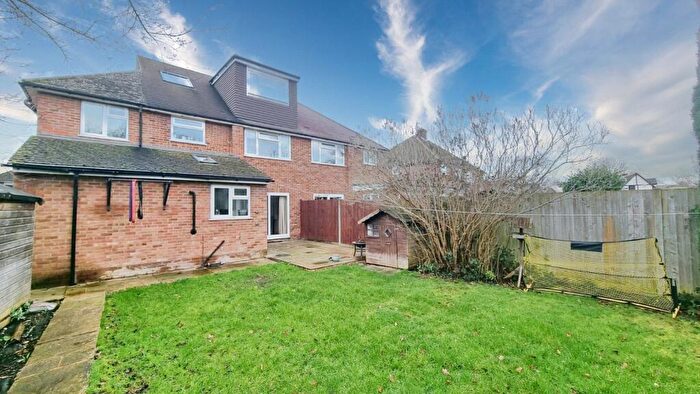 6 Bedroom Semi Detached House For Sale In The Meadway, Horley, Surrey, RH6