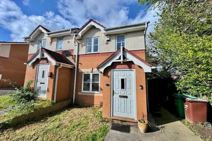 2 Bedroom Property To Rent In Ardmore Close, Nottingham, NG2