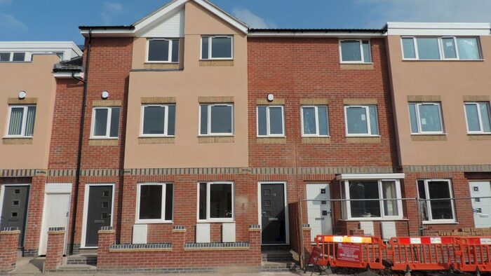 4 Bedroom Terraced House To Rent In Meynell Road, Leicester, LE5