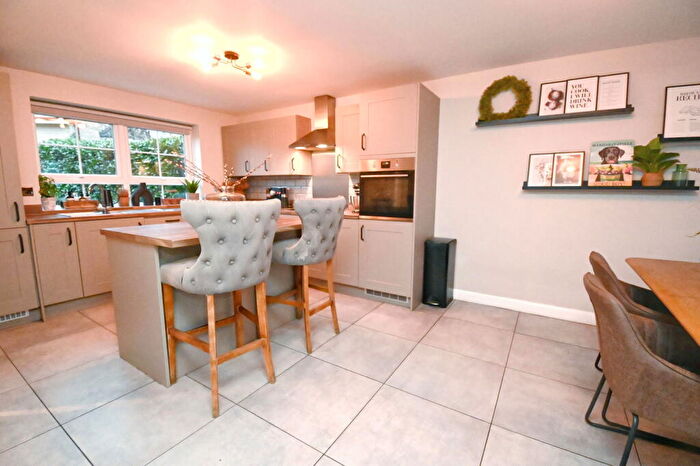 4 Bedroom Detached House For Sale In Millers Grove, Barugh Green, Barnsley, S75