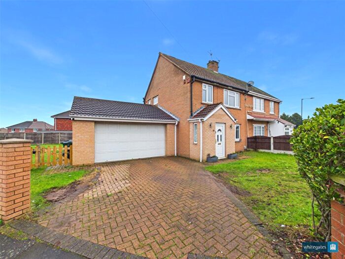 3 Bedroom Semi-Detached House For Sale In Morrison Drive, New Rossington, Doncaster, South Yorkshire, DN11