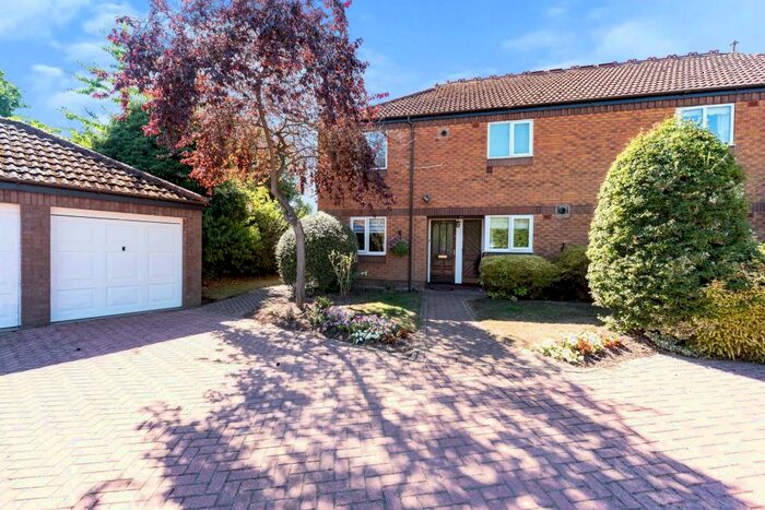 2 Bedroom Apartment To Rent In Ella Park, Anlaby, Hull, East Riding Of Yorkshi, HU10