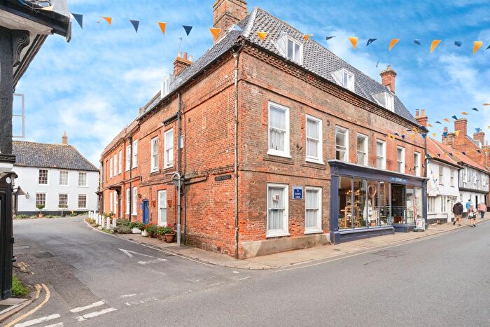 6 Bedroom Terraced House For Sale In Friday Market Place, Walsingham, NR22