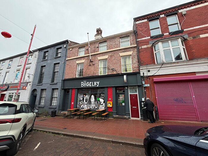 3 Bedroom Apartment To Rent In Nelson Street, L1
