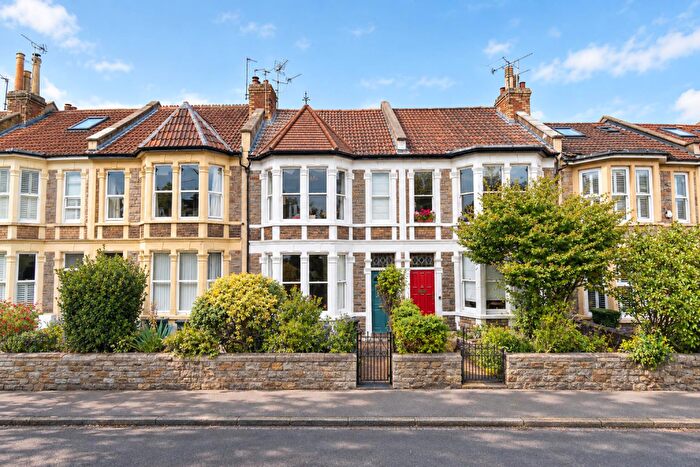 2 Bedroom Flat For Sale In Period Apartment On The Popular St. Albans Road In Westbury Park, BS6