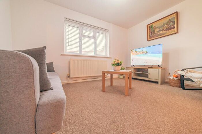 1 Bedroom Flat For Sale In Penford Court, Roath, CF24