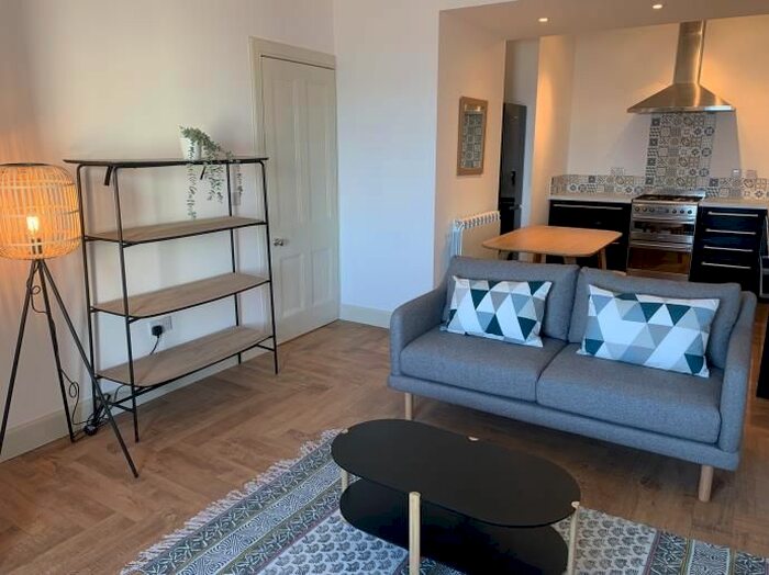 2 Bedroom Flat To Rent In Straiton Place, Edinburgh, EH15