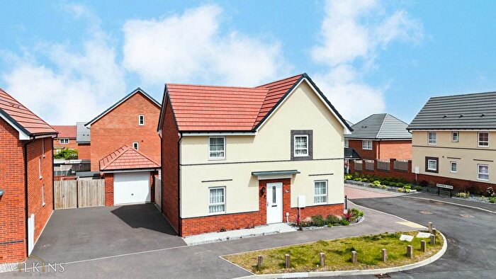 4 Bedroom Detached House For Sale In Austen Drive, Tamworth, Staffordshire, B78