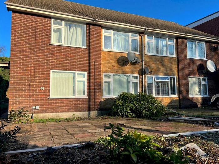 2 Bedroom Maisonette To Rent In Woolwich Road, Belvedere, Kent, DA17