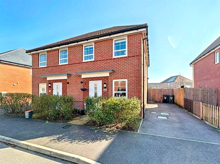 2 Bedroom Semi-detached House For Sale In Campbell Drive, Eastbourne, BN22