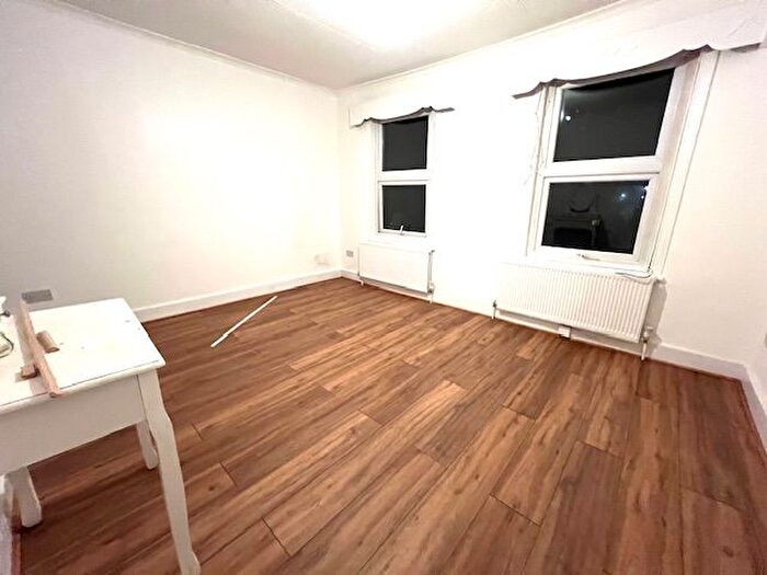 3 Bedroom Detached House To Rent In Poynton Road, London, N17