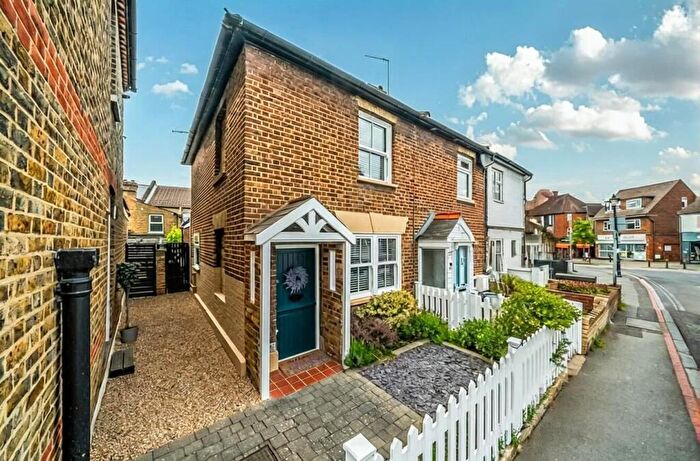 2 Bedroom End Of Terrace House For Sale In Park Road, Chislehurst, Kent, BR7