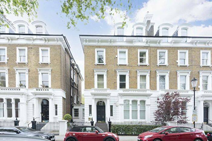 2 Bedroom Flat To Rent In Bolton Gardens, Earls Court, SW5