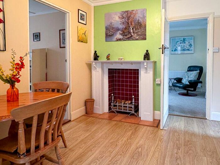 2 Bedroom Detached Bungalow For Sale In Rife Way, Felpham, PO22