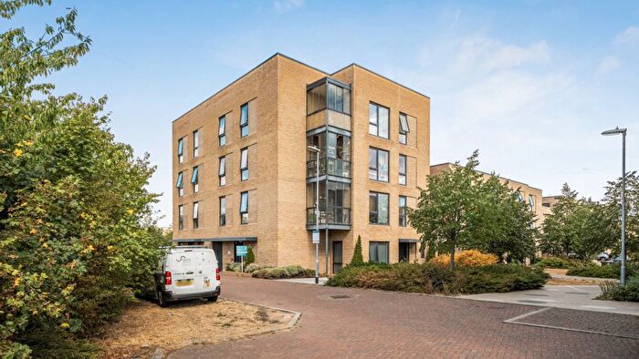 2 Bedroom Flat For Sale In Ellis Road, Trumpington, Cambridge, CB2
