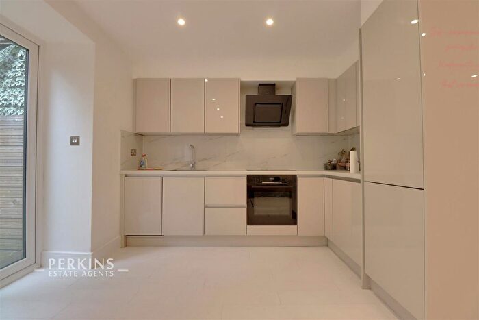 1 Bedroom Flat To Rent In Ruislip Road, Greenford, UB6