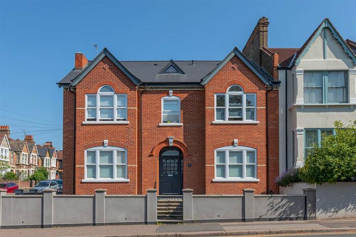 1 Bedroom Flat To Rent In Church Hill, London, E17