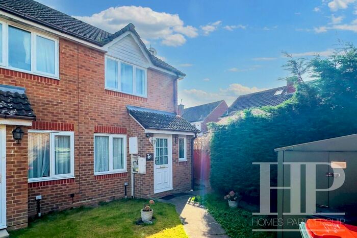 2 Bedroom Semi-Detached House To Rent In Auckland Close, Crawley, RH11