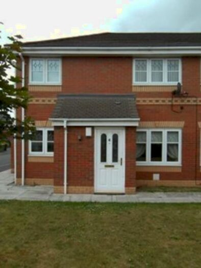 2 Bedroom Ground Flat To Rent In Milton Close, CH65