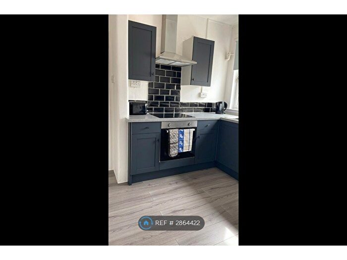 3 Bedroom Flat To Rent In Alexander Avenue, Grangemouth, FK3